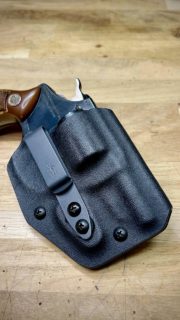 Holster IWB pour un Cadix Astra 22lr.
Fixation Inside DCC, inclinaison réglable.@discreetcarryconcepts #holster #kydex #kydexprotec #holstermaker #kydexholster #discreetcarry