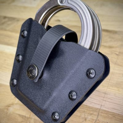 Porte-menotte (handcuffs) en kydex, pour les pros